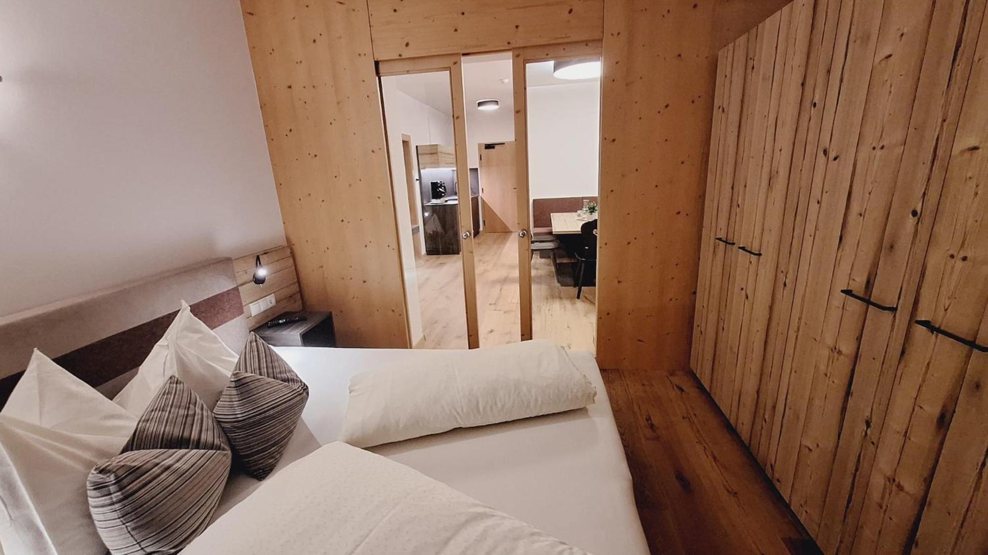 Alpenspitz Appartements - Garni - B&B Racines Extérieur photo